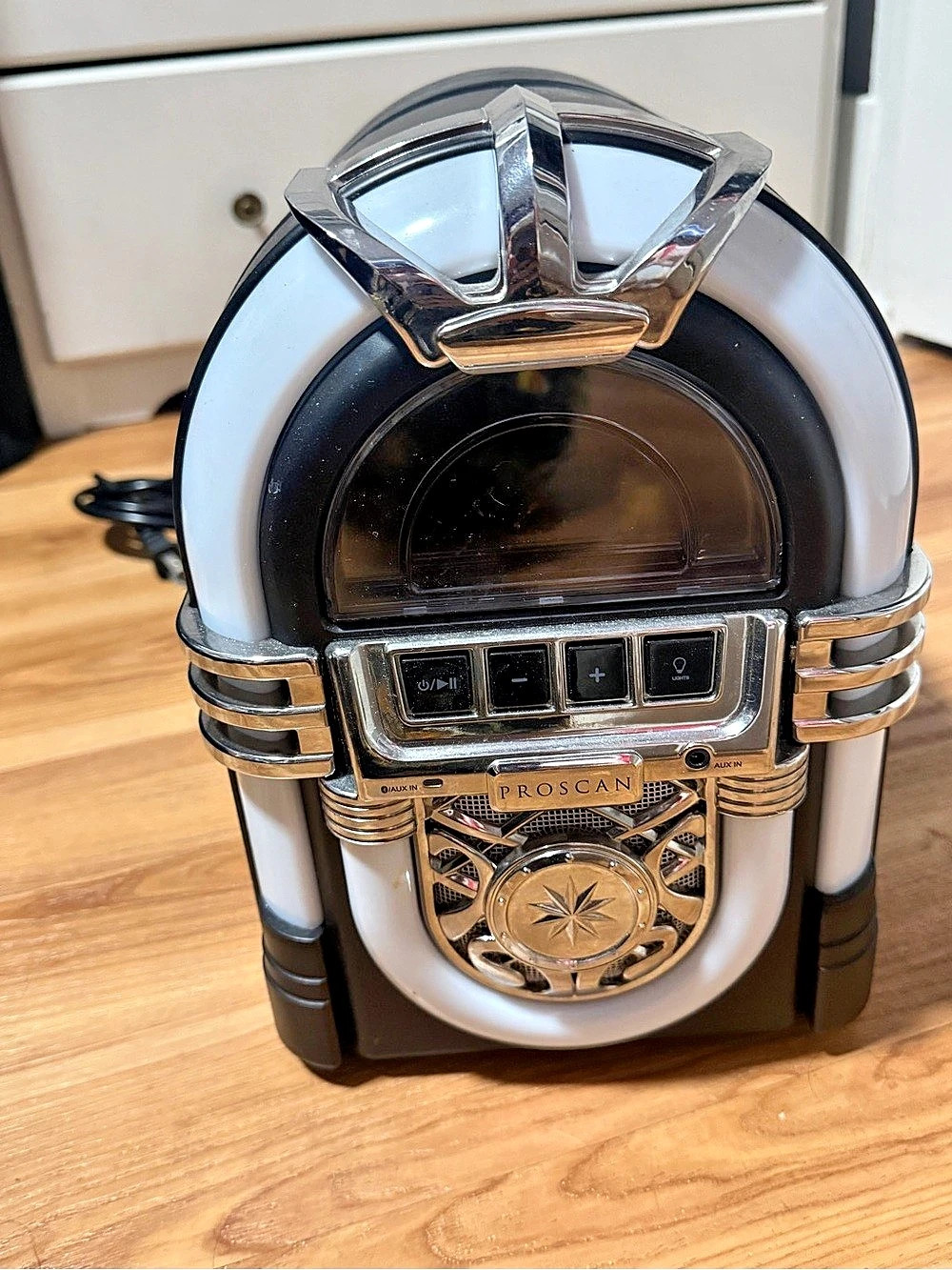 Nostalgia RRM-900 Retro Countertop Jukebox